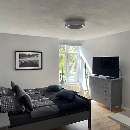 Modernes Apartment II In Oldenburg Esterno foto
